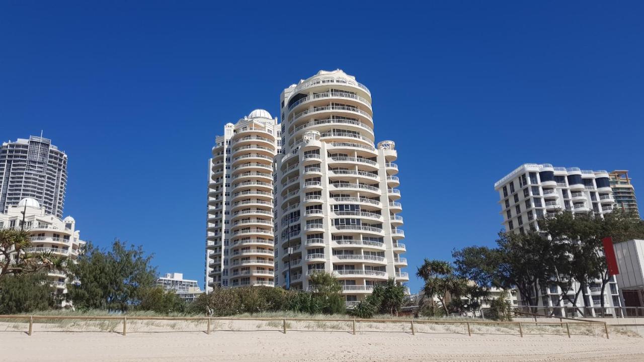 Apr Private Suites Moroccan By The Beach 黄金海岸 外观 照片