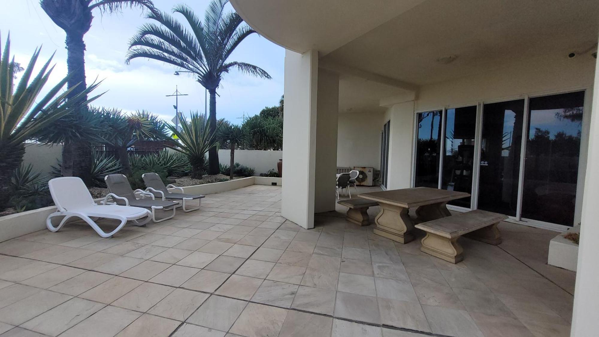 Apr Private Suites Moroccan By The Beach 黄金海岸 外观 照片