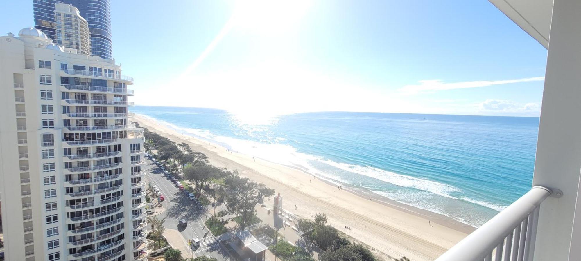 Apr Private Suites Moroccan By The Beach 黄金海岸 外观 照片
