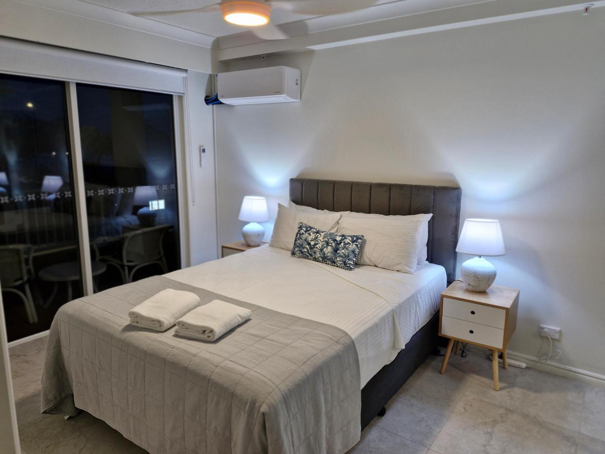 Apr Private Suites Moroccan By The Beach 黄金海岸 外观 照片
