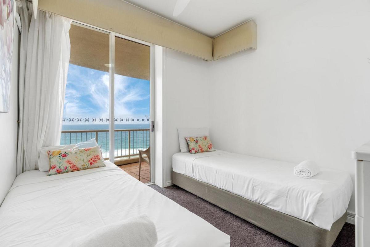 Apr Private Suites Moroccan By The Beach 黄金海岸 外观 照片